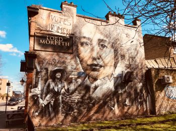 Mural of Sylvia Pankhurst and suffragettes on East End pub
