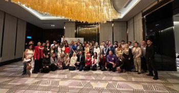 Professor Sasha Roseneil with alumni and partners in the reception hosted in Kuala Lumpur, Malaysia