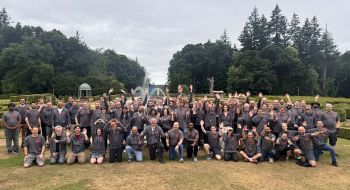 Universal Quantum team